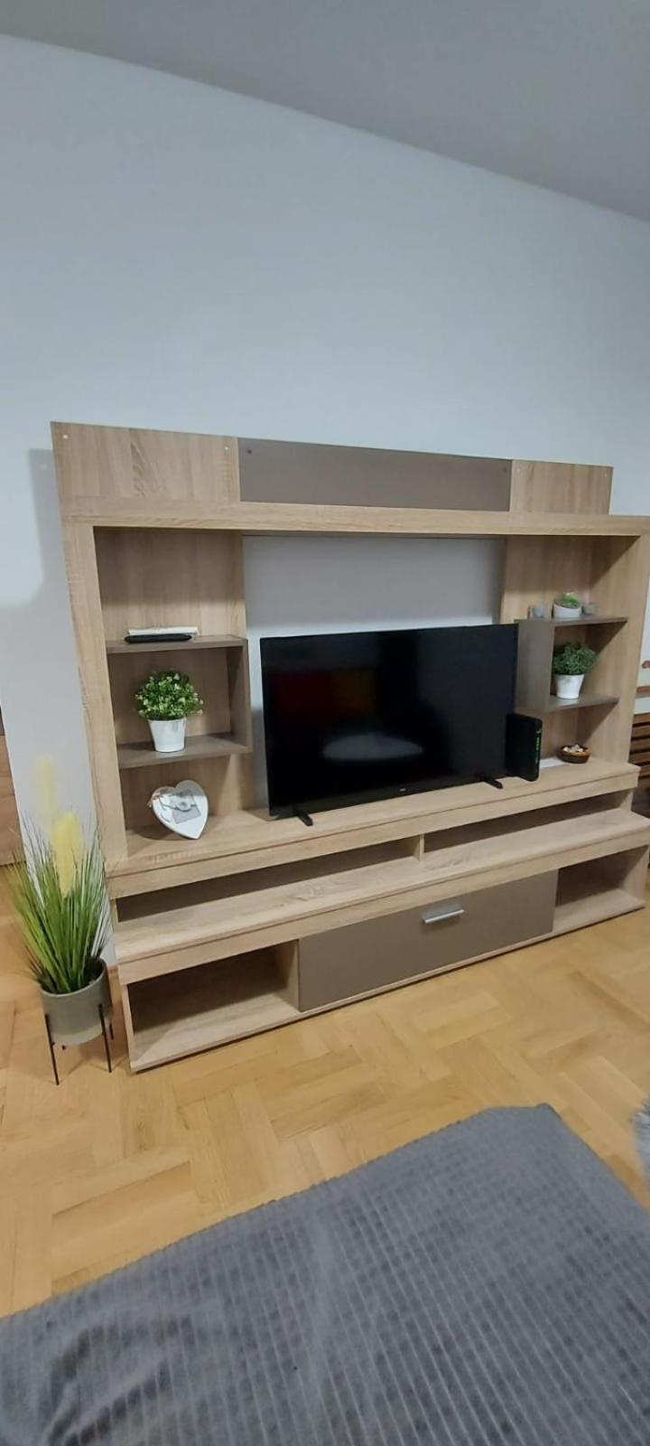 Apartment With Garage Lavici Ζάγκρεμπ Εξωτερικό φωτογραφία