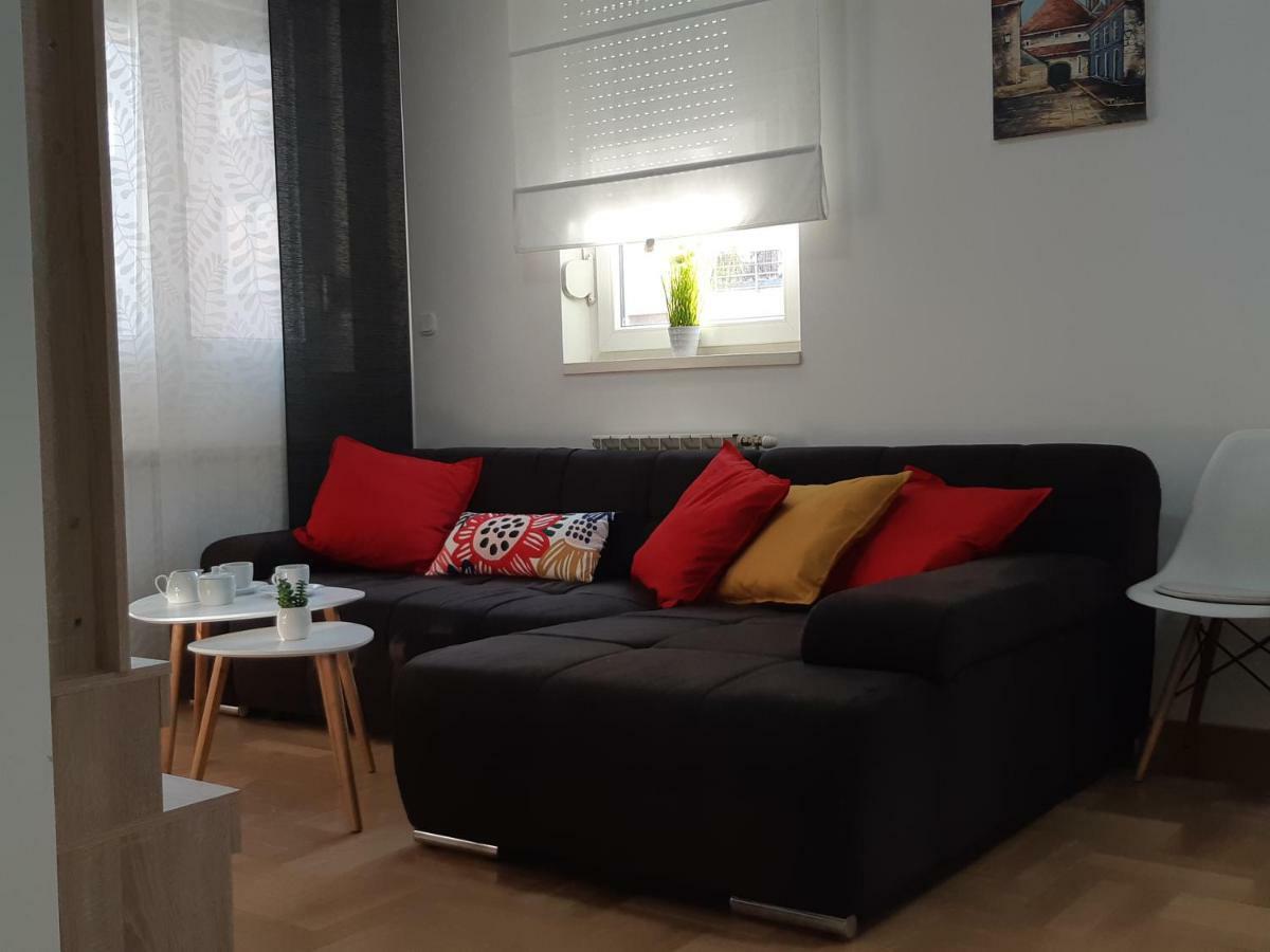 Apartment With Garage Lavici Ζάγκρεμπ Εξωτερικό φωτογραφία