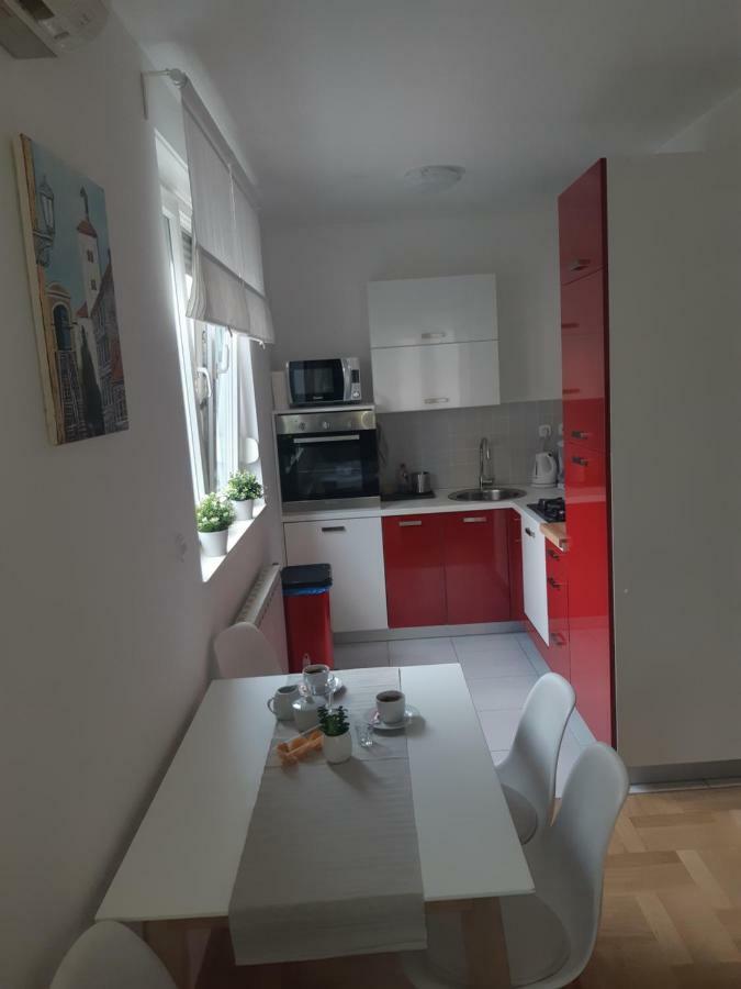 Apartment With Garage Lavici Ζάγκρεμπ Εξωτερικό φωτογραφία