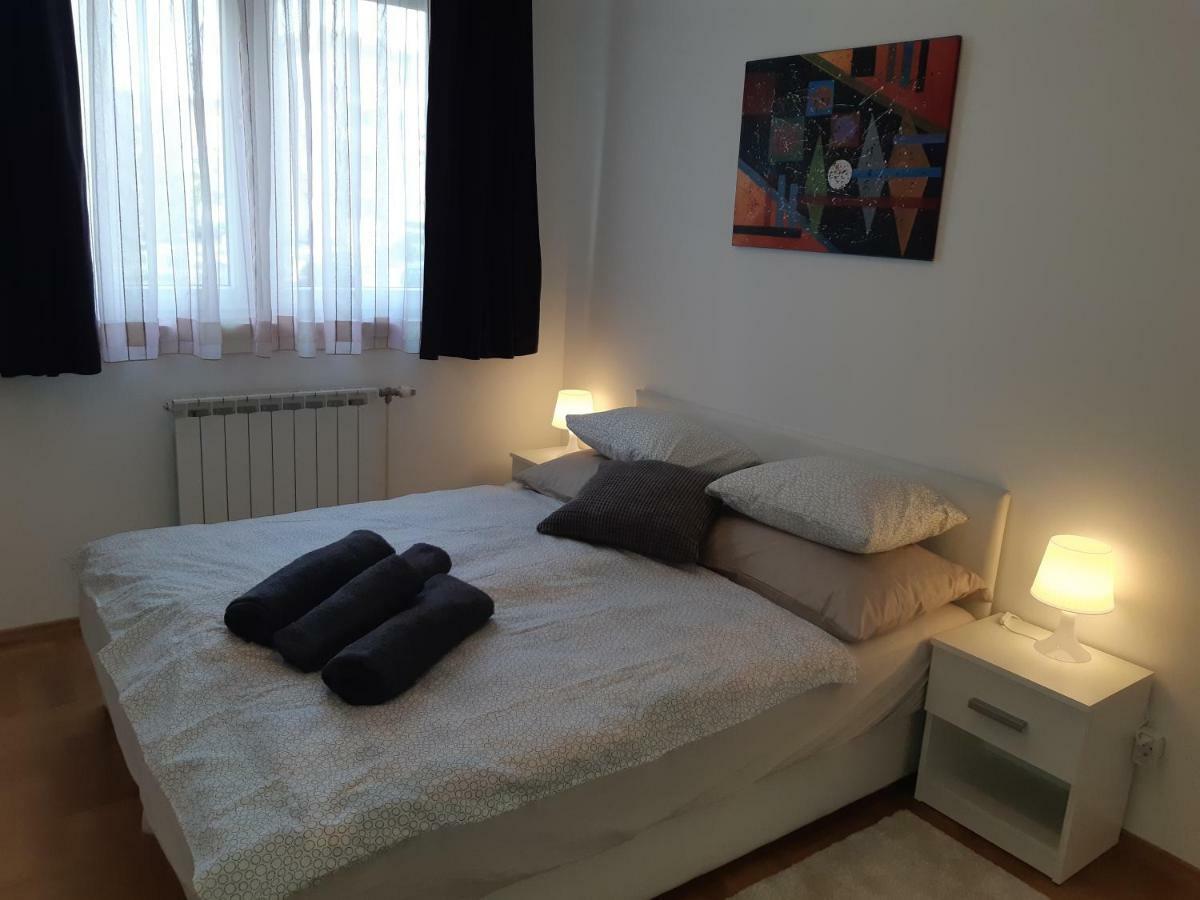 Apartment With Garage Lavici Ζάγκρεμπ Εξωτερικό φωτογραφία
