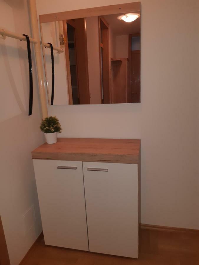 Apartment With Garage Lavici Ζάγκρεμπ Εξωτερικό φωτογραφία