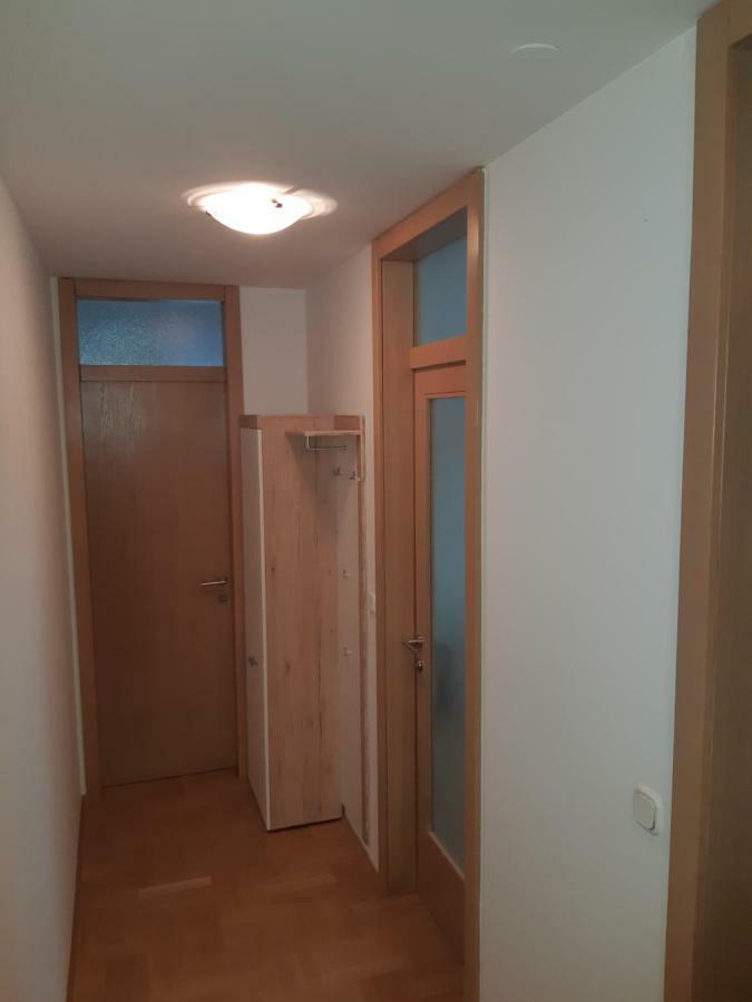 Apartment With Garage Lavici Ζάγκρεμπ Εξωτερικό φωτογραφία