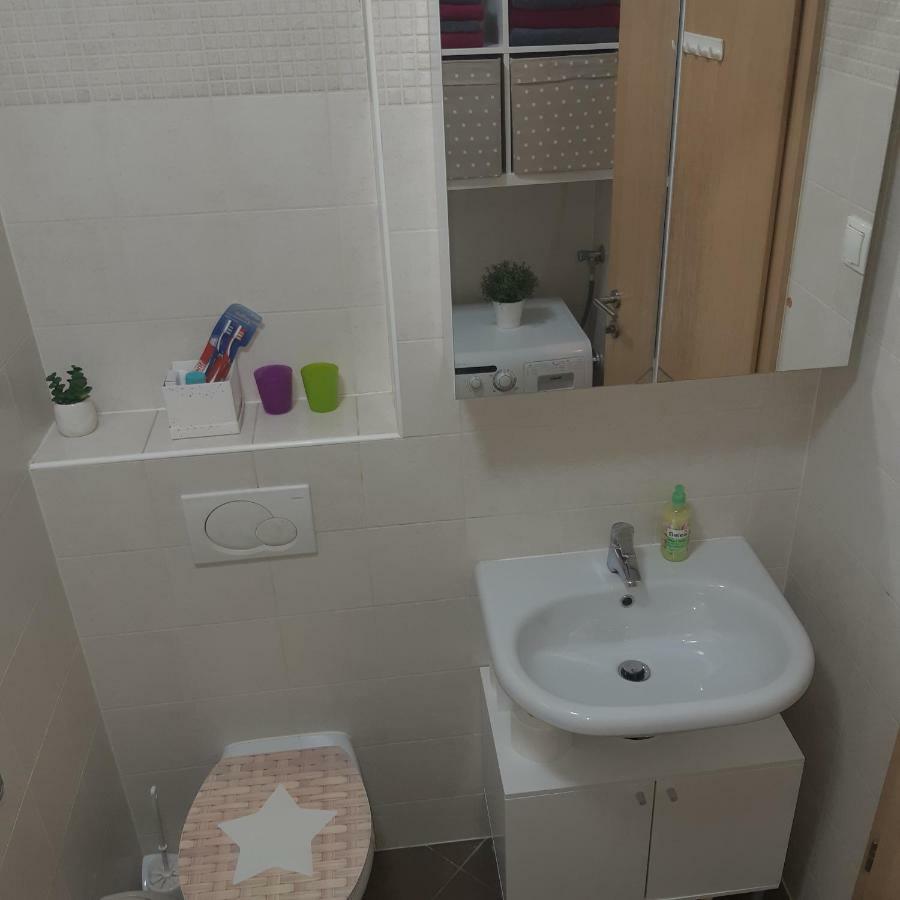 Apartment With Garage Lavici Ζάγκρεμπ Εξωτερικό φωτογραφία